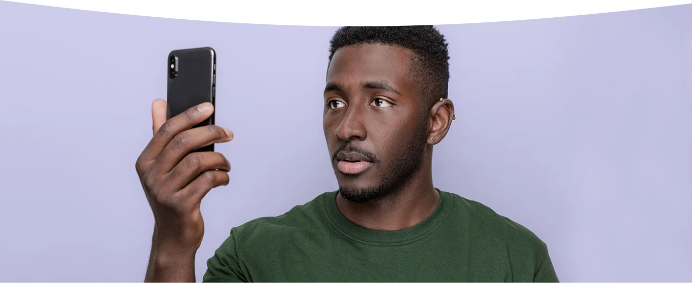 A man holding a smart phone